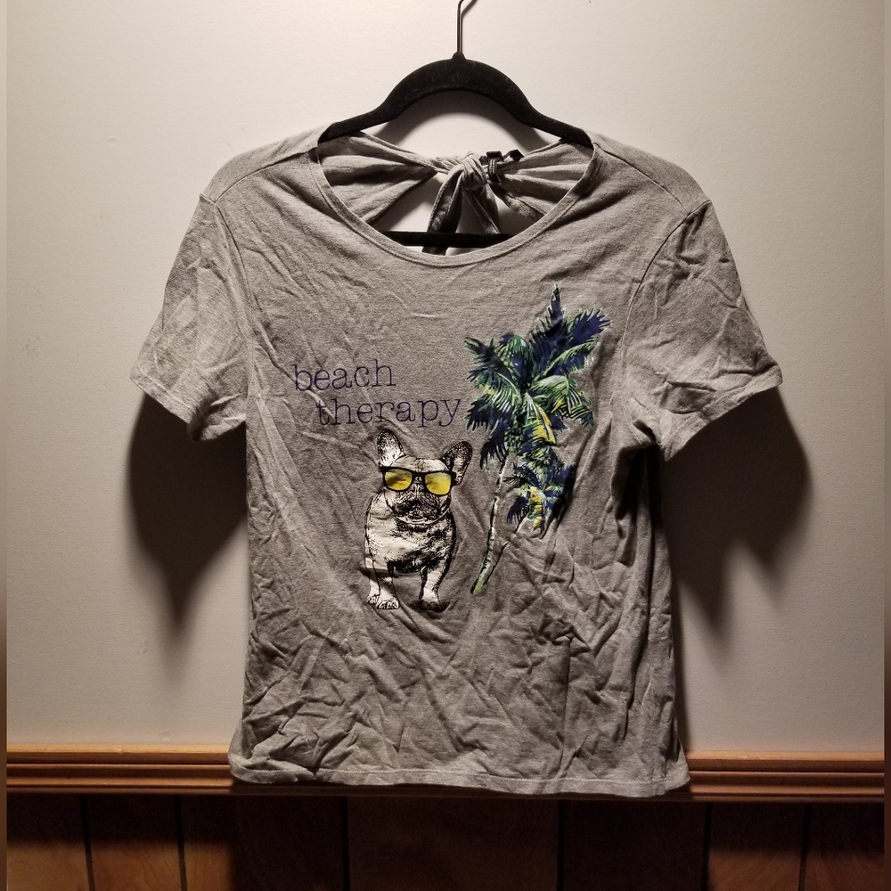 🍁🌺Buffalo graphic tee with partial open back and neck tie closure